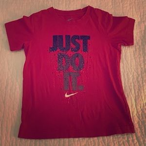 *BOGO* Boys Nike Just Do It T Shirt Red Size 6
